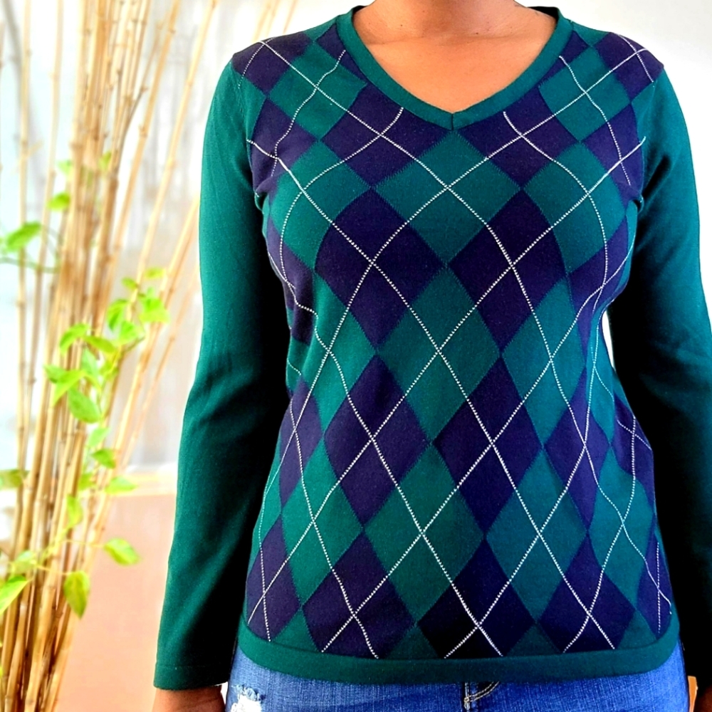 Green and navy blue Tommy Hilfiger sweater size m